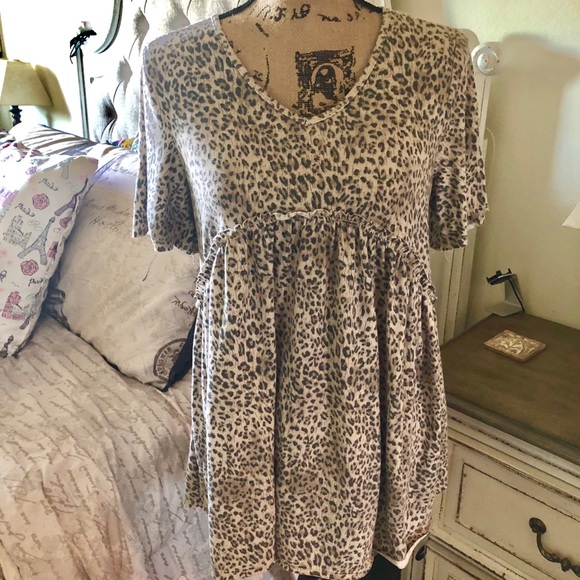 Tops - Leopard babydoll top